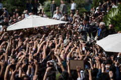 پیکر استاد «جلیل شهناز» در خانه ابدی آرام گرفت 